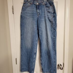 Anerican Eagle NWT Baggy Jean Medium Vintage Wash Size 14 Crossover Button.